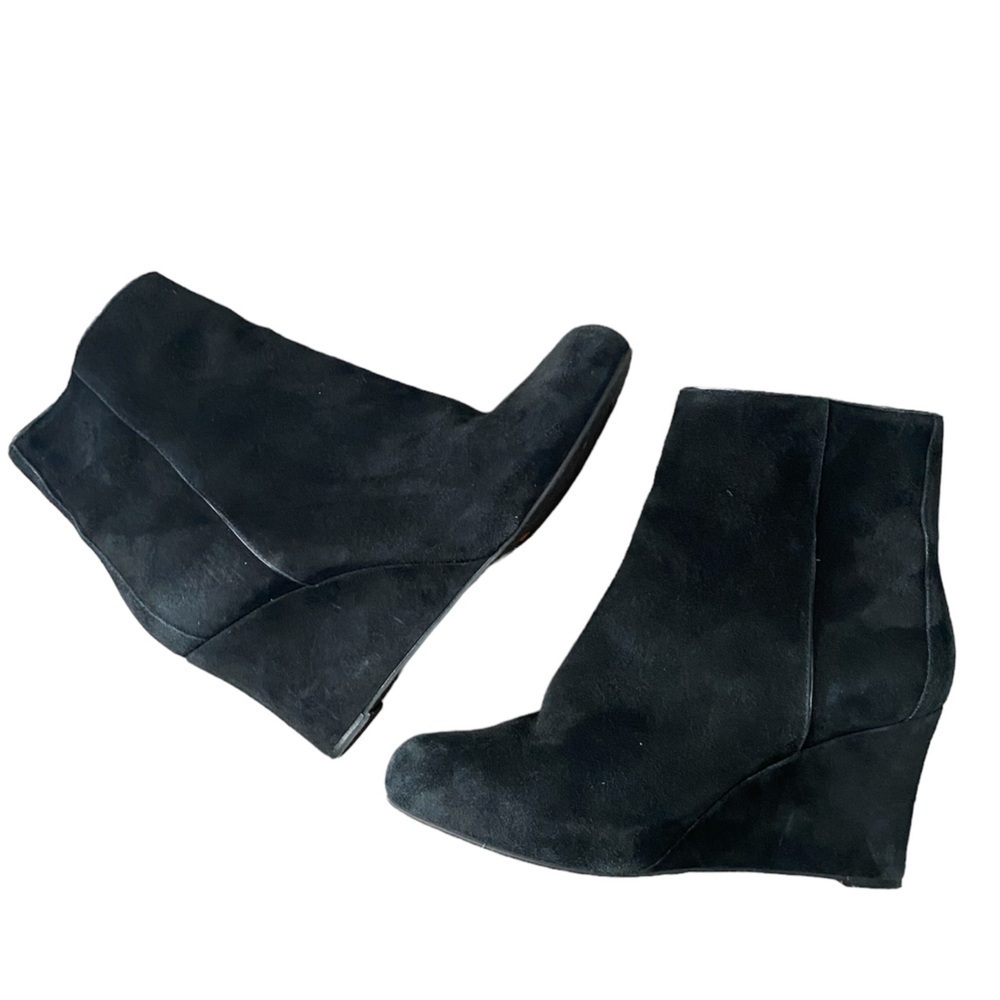 Rockport Black Suede Wedge Booties 5M